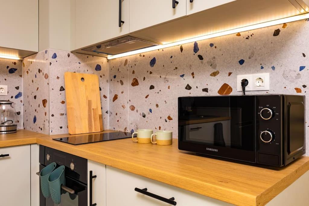 Hills View Central Apartment 플로브디프 외부 사진