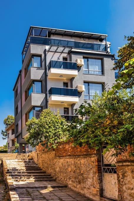 Hills View Central Apartment 플로브디프 외부 사진