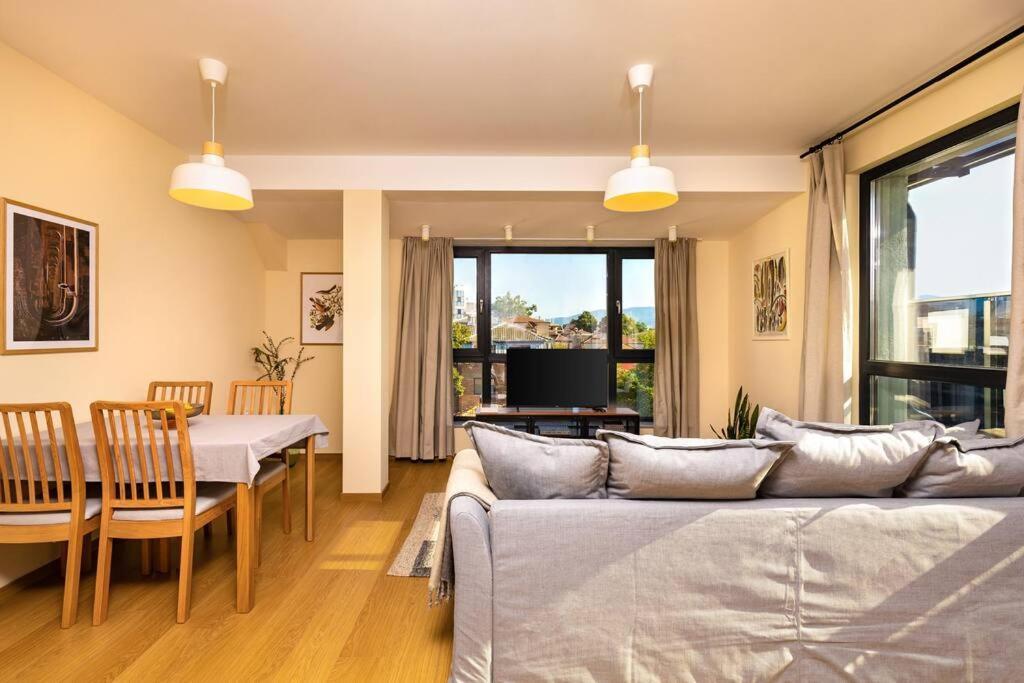 Hills View Central Apartment 플로브디프 외부 사진