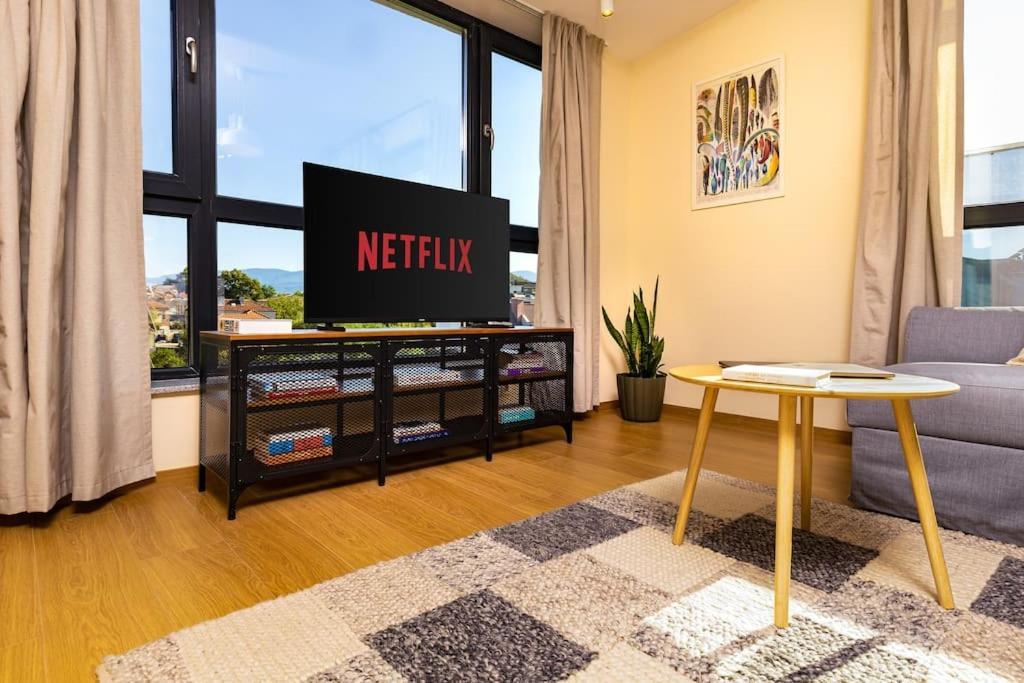 Hills View Central Apartment 플로브디프 외부 사진