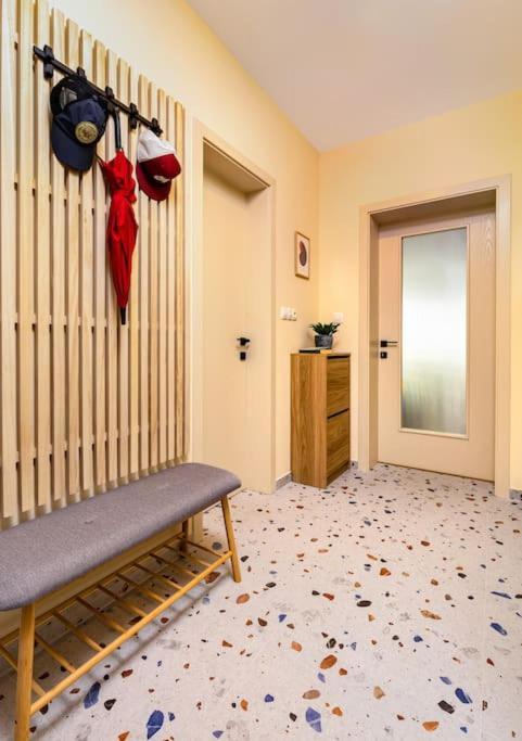 Hills View Central Apartment 플로브디프 외부 사진