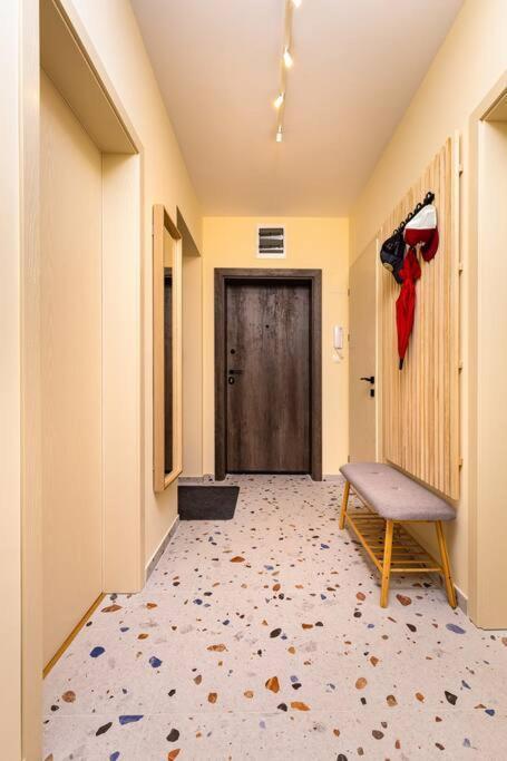Hills View Central Apartment 플로브디프 외부 사진